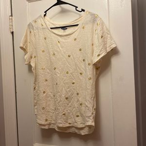Old Navy Everywear Women’s Size M White Shirt with Gold Polka Dots